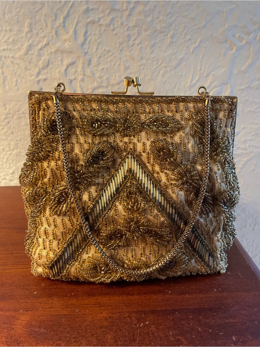 Vintage Gold Beaded Evening Bag Kiss Lock Clutch Chain Strap
